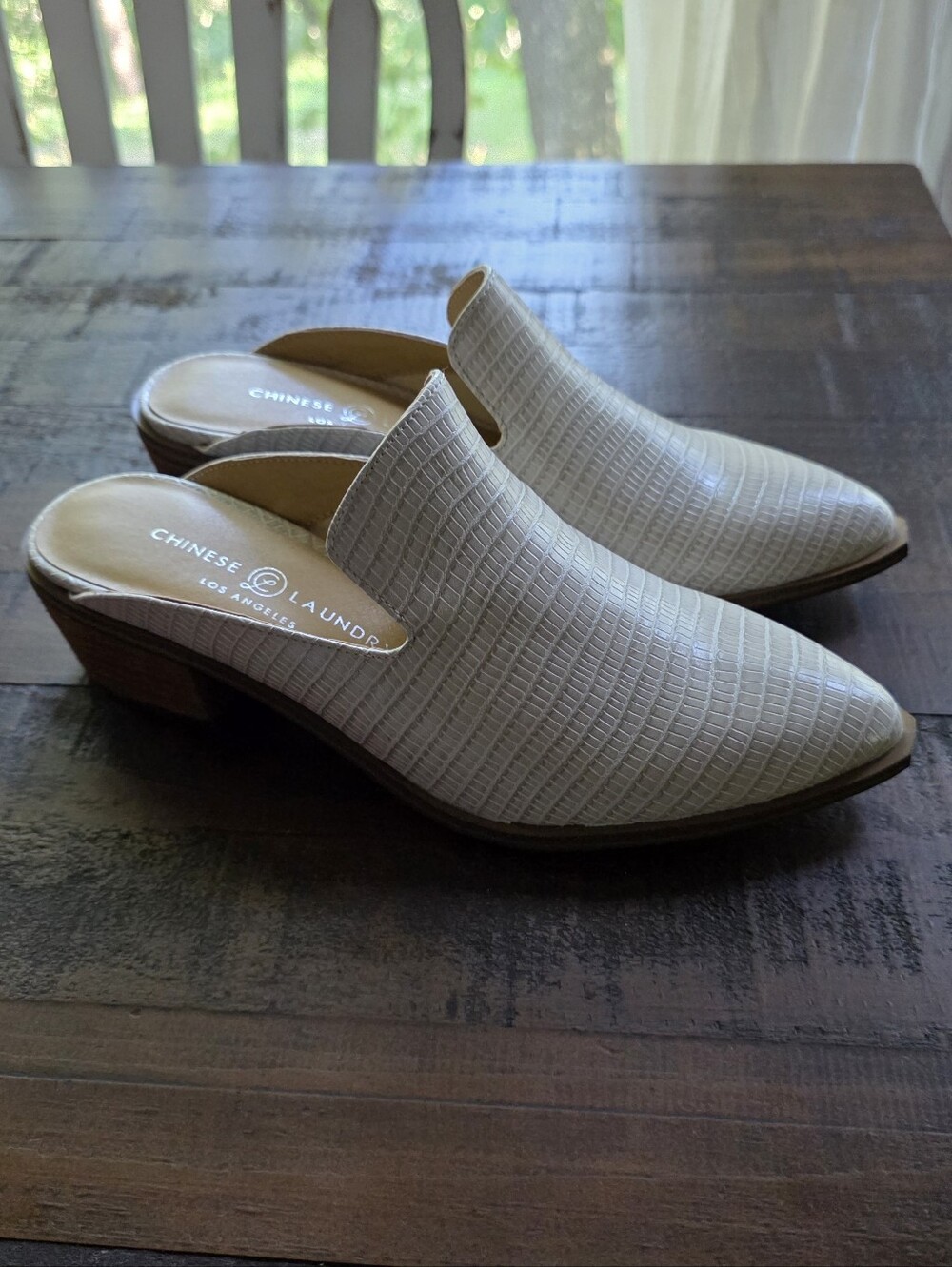 Chinese Laundry Women's Cream Textured Slip-On Mules